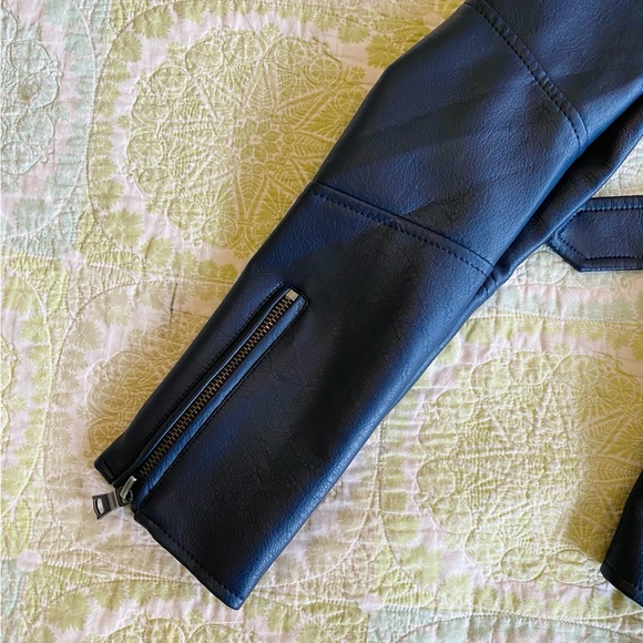 G.I.Ll. Blue faux leather belted moto jacket, attached knit shawl collar NWOT - Picture 11 of 15